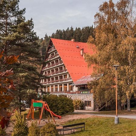 Hotel Rusava Exterior foto